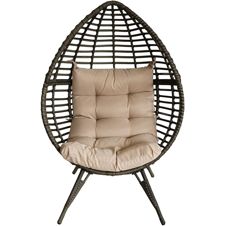 Cutter teardrop wicker online lounge chair